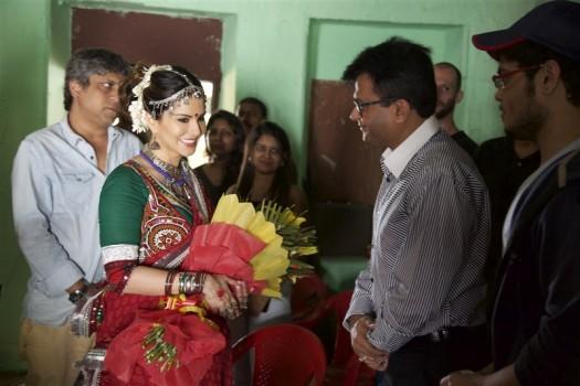 Bollywood actress Sunny Leone's anti smoking campaign with Alok Nath, Deepak Dobriyal.