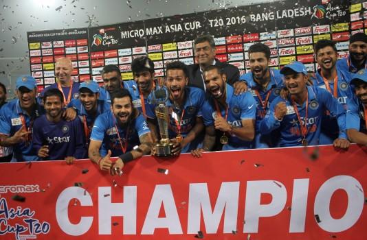 Heavy rain has delayed the start of the Asia Cup final between India and Bangladesh at the Sher-e-Bangla National Stadium here by more than an hour.