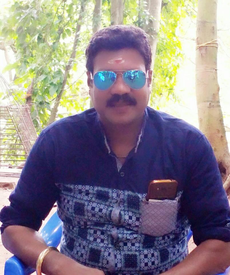 Here are some rare and unseen pictures of Malayalam actor Kalabhavan Mani, who diedat a private hospital on Sunday. He was 45 and had acted in over 200 movies in Malayalam, Tamil and Telugu. Kalabhavan Mani,actor Kalabhavan Mani,Kalabhavan Mani dies,Kalabhavan Mani detah news,Kalabhavan Mani's death,Kalabhavan Mani dead,Kalabhavan Mani passes away