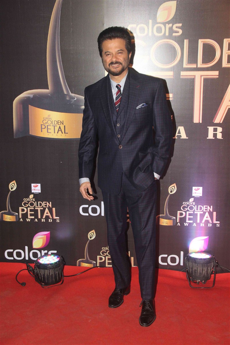 Golden Petal Awards 2016 held on Sunday night in Mumbai. Salman Khan, Anil Kapoor, Arjun Kapoor and others graced the event. Golden Petal Awards 2016,Golden Petal Awards,golden petal awards 2016 winners,Golden Petal,Salman Khan,Anil Kapoor,Arjun Kapoor,Malaika Arora Khan,Tanisha Mukherji,Sidharth Nigam,Adaa Khan,Krishna Abhishek,Karan Johar,Golden Petal Awards 2016 pics,Golden