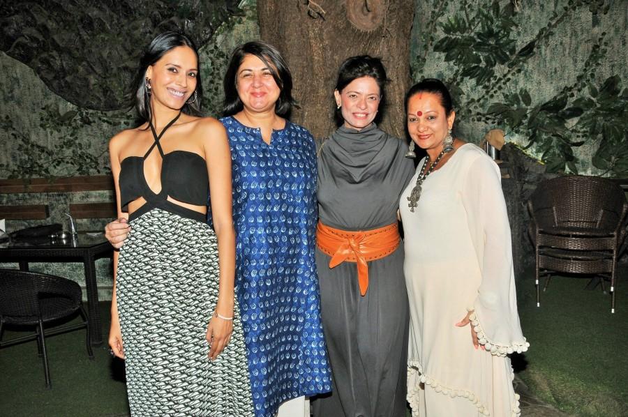 Neeta Lulla, Lubna Adams, Dr. Jamuna Pai, Ujjwala Raut, Shweta Khanduri, Dr. Rashmi Shetty, Dr. Anjali Chabra, Manju Bhende, Leena Mogre celebrated Women's day. Women's day,Women's day celebration,Neeta Lulla,Lubna Adams,Dr. Jamuna Pai,Ujjwala Raut,Shweta Khanduri,Dr. Rashmi Shetty,Dr. Anjali Chabra,Manju Bhende,Women's day 2016,Women's day celebrations,Women's Day 2016