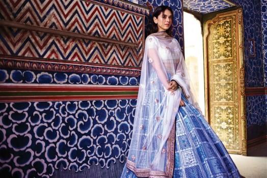 Leading designer Anita Dongre launched her new store at the Kemps corner with much Ã©lan on a lovely Monday afternoon.