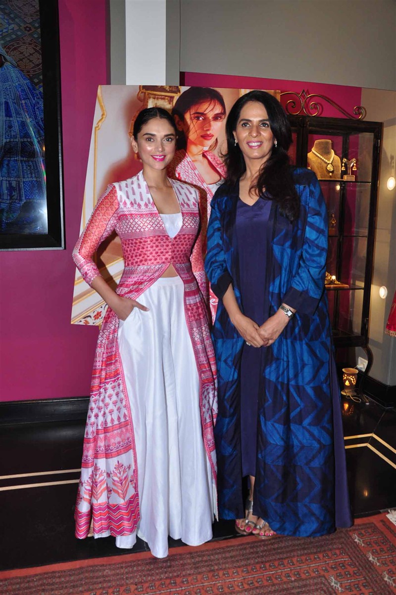 Leading designer Anita Dongre launched her new store at the Kemps corner with much élan on a lovely Monday afternoon. Anita Dongre,Anita Dongre store launch,Aditi Rao Hydari,Leading designer Anita Dongre,designer Anita Dongre,Kemps corner,bridal collection,Love Notes