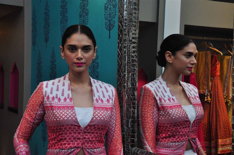 Leading designer Anita Dongre launched her new store at the Kemps corner with much élan on a lovely Monday afternoon. Anita Dongre,Anita Dongre store launch,Aditi Rao Hydari,Leading designer Anita Dongre,designer Anita Dongre,Kemps corner,bridal collection,Love Notes