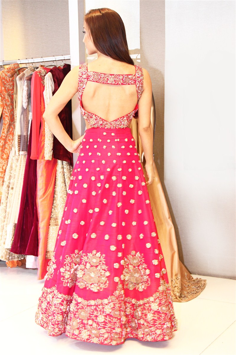 Bollywood actress Elli Avram of 'Mickey Virus' and 'Kis Kisko Pyaar Karoon' fame recently visited the Mumbai-based plush 'Kalki Fashion Store' for a style story shoot for TV Asia. Elli Avram,Bollywood actress Elli Avram,actress Elli Avram,Kis Kisko Pyaar Karoon,Mickey Virus,Kalki Fashion Store for TV Asia,Kalki Fashion Store,Fashion Store,Elli Avram pics,Elli Avram images,Elli Avram stills,Elli Avram pictures,Elli Avram photos