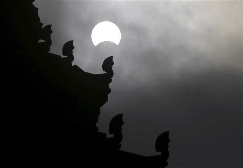 A diamond ring solar eclipse is seen from Matantimali, Palu, Central Sulawesi, Indonesia, India. Solar Eclipse,Solar Eclipse 2016,partial solar eclipse,Partial solar eclipse in India,Solar eclipse in India,solar eclipse in IndiIndonesia,solar eclipse around worls,Solar Eclipse rare pics,Solar Eclipse rare images,Solar Eclipse rare stills,Solar Eclips
