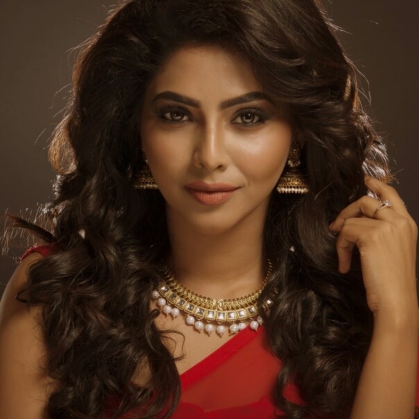 Model Aishwarya Lekshmi is all set to play opposite actor Nivin Pauly in the upcoming movie, which will be directed by Althaf of Aishwarya Lekshmi,Aishwarya Lekshmi photos,Aishwarya Lekshmi rare pics,Aishwarya Lekshmi opposite Nivin Pauly,Nivin Pauly heroine Aishwarya,Nivin Pauly Althaf film