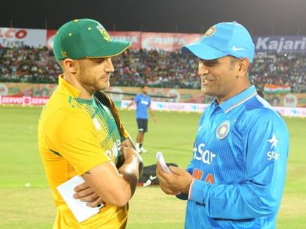 Star batsmen Jean-Paul Duminy and Quinton de Kock struck fluent half-centuries as South Africa registered a nail-biting, four run victory against India in the warm-up match ahead of the World Twenty20 cricket tournament at the Wankhede Stadium on Saturday. India vs South,T20 2016 warmup match,T20 2016,World T20 2016 warmup match,World T20 2016 warmup match live,World T20 2016 warmup match pics,World T20 2016 warmup pics,World T20 2016 warmup images,World T20 2016 warmup stills,World T20 2016 warmup pictur
