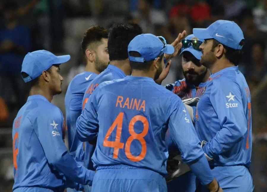 Star batsmen Jean-Paul Duminy and Quinton de Kock struck fluent half-centuries as South Africa registered a nail-biting, four run victory against India in the warm-up match ahead of the World Twenty20 cricket tournament at the Wankhede Stadium on Saturday. India vs South,T20 2016 warmup match,T20 2016,World T20 2016 warmup match,World T20 2016 warmup match live,World T20 2016 warmup match pics,World T20 2016 warmup pics,World T20 2016 warmup images,World T20 2016 warmup stills,World T20 2016 warmup pictur