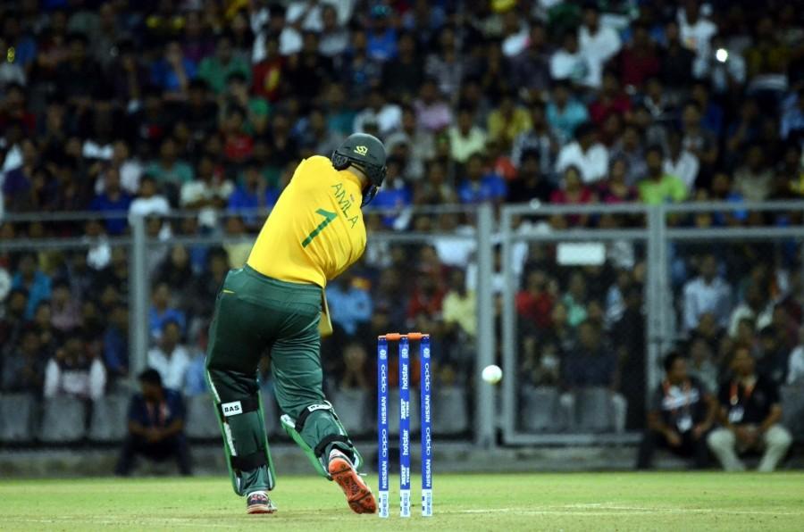 Star batsmen Jean-Paul Duminy and Quinton de Kock struck fluent half-centuries as South Africa registered a nail-biting, four run victory against India in the warm-up match ahead of the World Twenty20 cricket tournament at the Wankhede Stadium on Saturday. India vs South,T20 2016 warmup match,T20 2016,World T20 2016 warmup match,World T20 2016 warmup match live,World T20 2016 warmup match pics,World T20 2016 warmup pics,World T20 2016 warmup images,World T20 2016 warmup stills,World T20 2016 warmup pictur