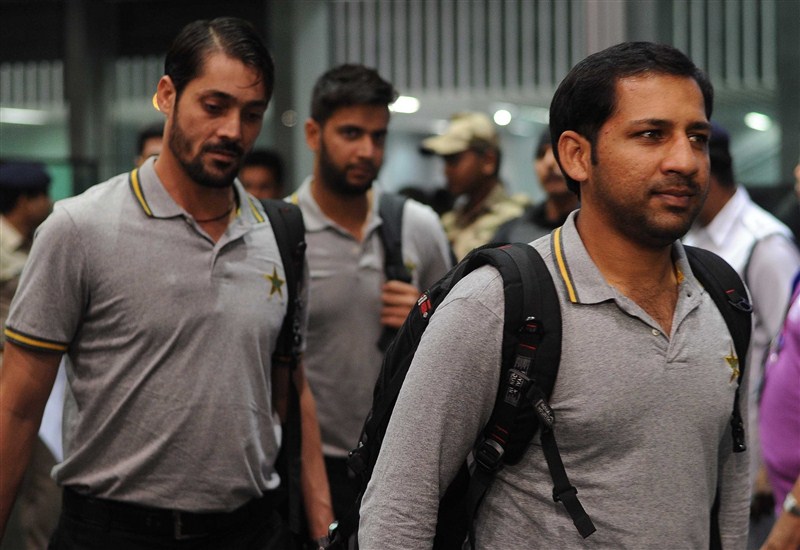 The Pakistan cricket team finally sets foot on Indian soil on Saturday evening amidst tight security to take part in the World Twenty20. Pakistan,Pakistan team,Pakistan team arrives in Kolkata,Pakistan in India,Pakistan vs India,World T20,ICC World T20 2016,ICC World T20,India vs Pakistan in ICC World T20 2016,world t20 results