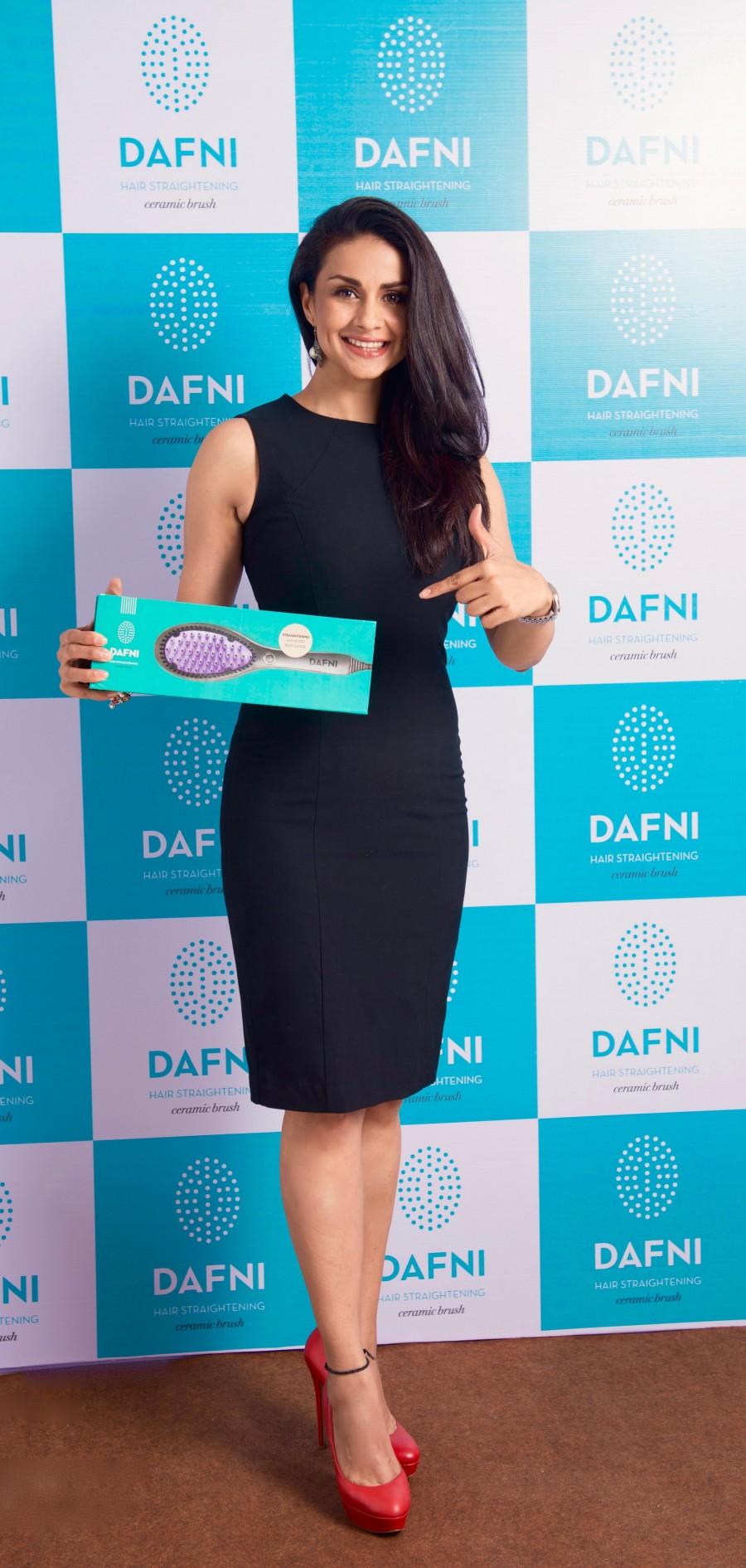 Bollywood actress Gul Panag launches DAFNI in India. Gul Panag,Gul Panag launches DAFNI,Gul Panag launches DAFNI in India,actress Gul Panag,bollywood actress Gul Panag,Gul Panag latest pics,Gul Panag latest images,Gul Panag latest photos,Gul Panag latest stills,Gul Panag latest pictures
