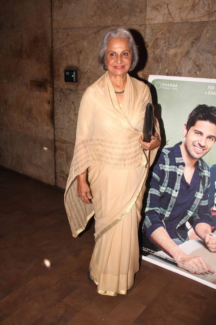 Yesteryear beauties - Waheeda Rehman, Helen and Asha Parekh, were recently spotted at the screening of the family drama, 'Kapoor & Sons'. Kapoor & Sons,bollywood movie Kapoor & Sons,Alia Bhatt,Sidharth Malhotra,Waheeda Rehman,Helen,Asha Parekh,Kapoor & Sons special Screening,Rishi Kapoor,Rajat Kapoor