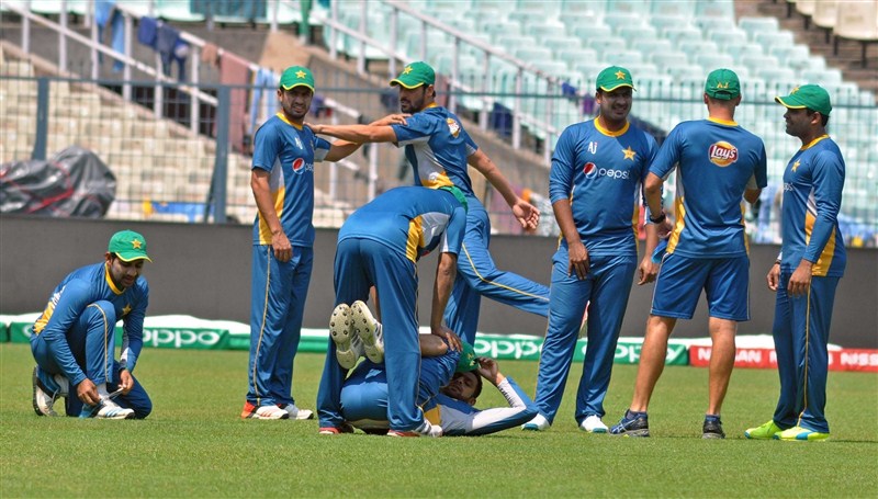 Pakistani cricketers during a practice session at Eden Gardens ahead of their ICC T20 World Cup match against India in Kolkata. India vs Pakistan,India v Pakistan,India vs Pakistan ICC World T20,ICC T20 World Cup,T20 World Cup,2016 T20 World Cup,ICC World T20 2016,world t20,India vs Pakistan in ICC World T20 2016,world t20 results,India vs Pakistan ICC World T20 2016,India pakista
