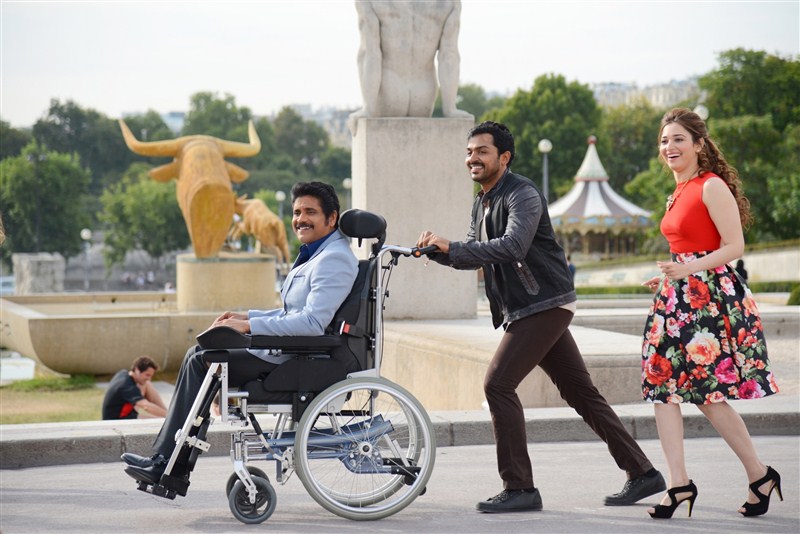 Oopiri is an upcoming Indian bilingual film directed by Vamsi Paidipally which is simultaneously being shot in Telugu and Tamil languages. Produced by Prasad V Potluri under the banner PVP cinema, Starring Akkineni Nagarjuna and Karthi playing the male leads, Tamannaah plays the female lead. Karthi,Tamannaah,Tamannaah Bhatia,Oopiri,Akkineni Nagarjuna,Nagarjuna,Oopiri Movie Stills,Oopiri Movie pics,Oopiri Movie images,Oopiri Movie photos,Oopiri Movie pictures