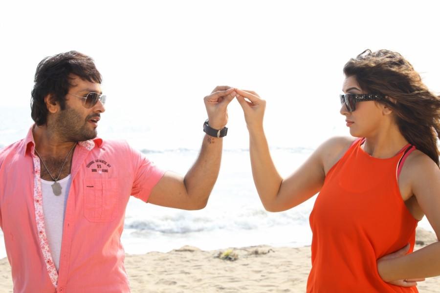 Uyire Uyire is an upcoming Tamil film directed by A Rajasekhar and produced by veteran actress Jaya Prada and former politician Amar Singh under Jayaprada Productions and Studio 9 Motion Pictures banner. Siddhu,Hansika Motwani,Uyire Uyire,Uyire Uyire movie stills,Uyire Uyire movie pics,Uyire Uyire movie images,Uyire Uyire movie photos,Uyire Uyire movie pictures,tamil movie Uyire Uyire