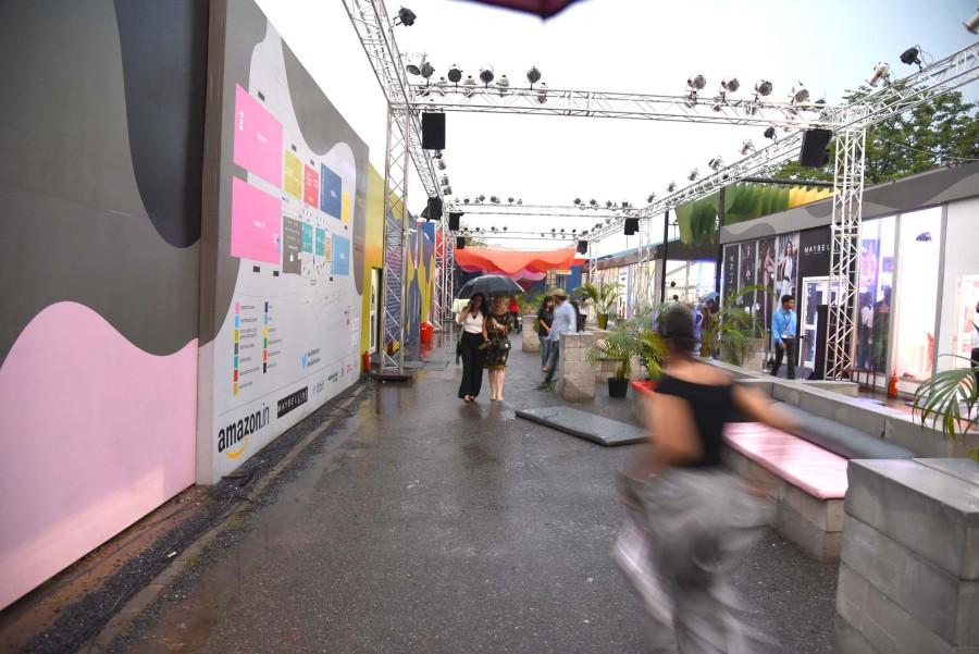 Rain came as a respite from the heat for Delhiites, but it spelt trouble for the visitors at the ongoing Amazon India Fashion Week (AIFW) Autumn-Winter 2016. AIFW 2016,AIFW,Rain drains out fun from AIFW 2016,Amazon India Fashion Week,Amazon India Fashion Week 2016,Autumn-Winter 2016,Autumn-Winter