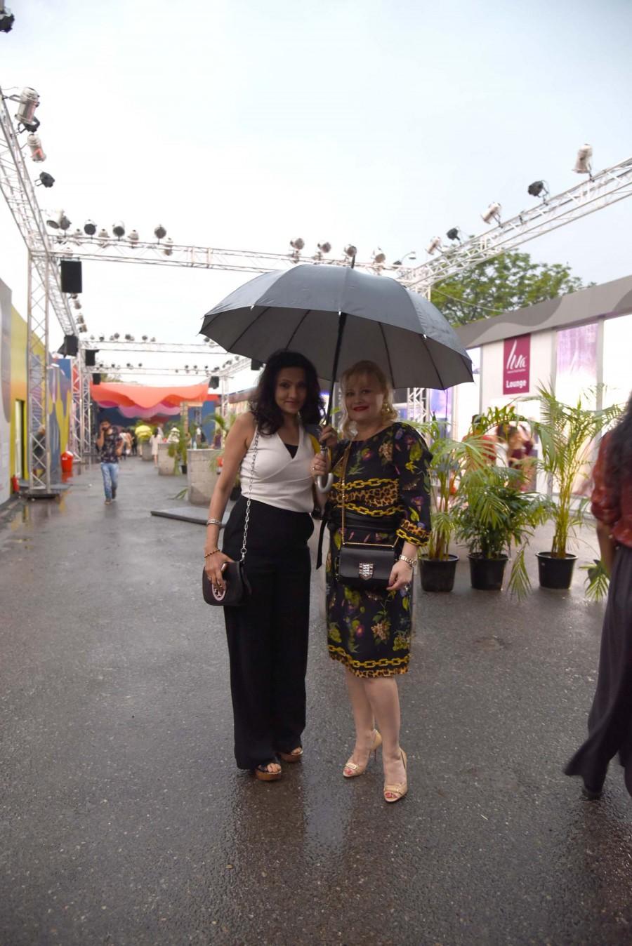 Rain came as a respite from the heat for Delhiites, but it spelt trouble for the visitors at the ongoing Amazon India Fashion Week (AIFW) Autumn-Winter 2016. AIFW 2016,AIFW,Rain drains out fun from AIFW 2016,Amazon India Fashion Week,Amazon India Fashion Week 2016,Autumn-Winter 2016,Autumn-Winter