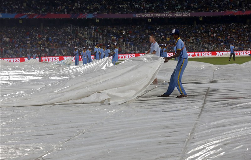 Much to the delight of the spectators, the weather gods relented as rain, which lashed the Eden Gardens throwing a question mark over the much anticipated India-Pakistan World twenty20 match on Saturday, finally stopped. Indo-Pak World T20 Clash,Indo-Pak World T20,Rain Stops at Eden Gardens,India vs Pakistan,India vs Pakistan cricket,India vs Pakistan World T20,India vs Pakistan ICC World T20 2016,World T20,World T20 2016,ICC World T20 2016,India vs Pakistan in ICC World