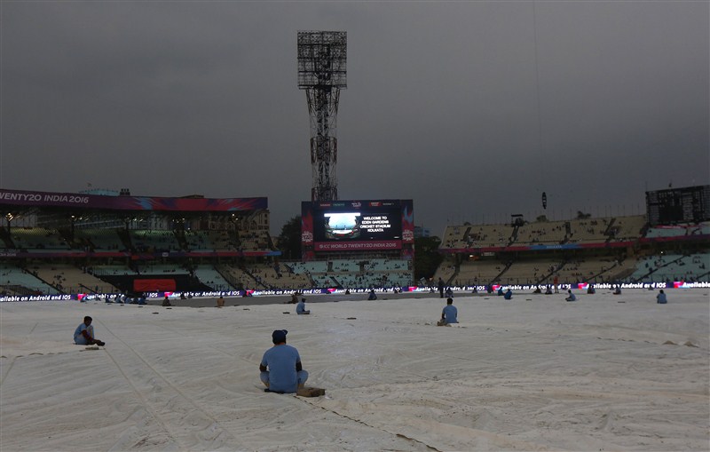 Much to the delight of the spectators, the weather gods relented as rain, which lashed the Eden Gardens throwing a question mark over the much anticipated India-Pakistan World twenty20 match on Saturday, finally stopped. Indo-Pak World T20 Clash,Indo-Pak World T20,Rain Stops at Eden Gardens,India vs Pakistan,India vs Pakistan cricket,India vs Pakistan World T20,India vs Pakistan ICC World T20 2016,World T20,World T20 2016,ICC World T20 2016,India vs Pakistan in ICC World