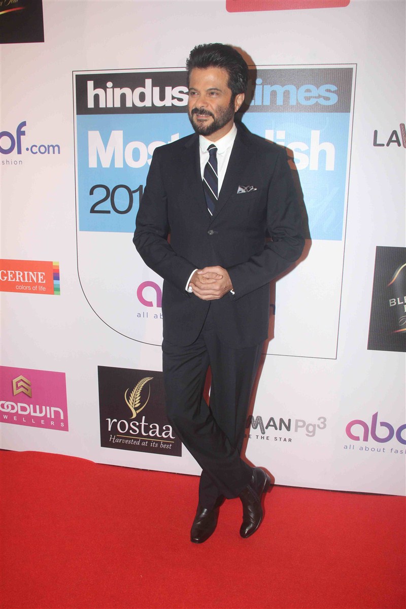 The fifth edition of Hindustan Times Most Stylish Awards 2016 Season 5 was held on Sunday, 20 March 2016 in Mumbai. Hindustan Times Most Stylish Awards 2016,Hindustan Times Most Stylish Awards,fifth edition of Hindustan Times Most Stylish Awards,Shah Rukh Khan,Amitabh Bachchan,Sonam Kapoor,Sanjay Dutt,Jaya Bachchan,Shweta Nanda,Anil Kapoor,Parineeti Chopra,Alia Bhatt,S