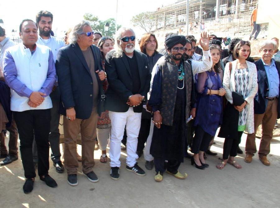 Zee Entertainment Enterprises Ltd launches Indo-Pak Peace Initiative 'Zeal for Unity'. Zee Entertainment,Indo-Pak Peace Initiative 'Zeal for Unity',Indo-Pak Peace,Zeal for Unity,Wagah Border