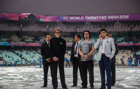 Short filmmaker Ullhas PR on Monday filed a police complaint against Bollywood superstar Amitabh Bachchan, accusing him of taking more time than mandated while singing the national anthem during the Twenty20 World Cup clash between India and Pakistan. Amitabh Bachchan,Complaint filed against Amitabh Bachchan,Ind vs Pak,Ind vs Pak 2016,Ind Vs Pak Cricket Match,Complaint against Big B,incorrect National Anthem,National Anthem