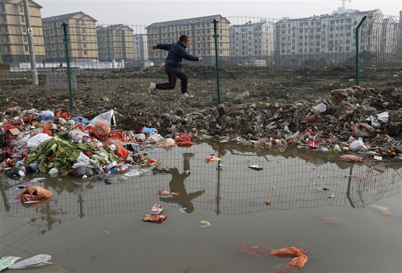 China's water supplies have degraded to the extent that half the nation's rivers and lakes are severely polluted. World Water Day,Water Day,World Water Day 2016,Water Day 2016,polluted waters,water polluted,rivers and lakes