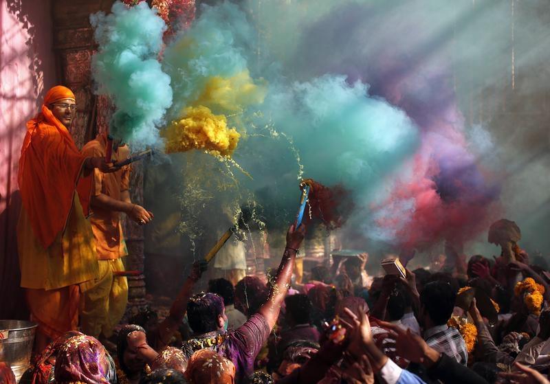Holi is a spring festival in Nepal and India, also known as the festival of colours or the festival of sharing love. Holi 2016,Holi,holi 2016 celebrations,holi 2016 wishes,holi 2016 march 23,holi 2016 special,Holi Celebration,Holi Celebration pics,Holi Celebration images,Holi Celebration stills,Holi Celebration pictures