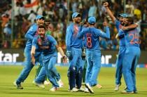 Bangladesh skipper Mashrafe Mortaza won the toss and asked India to bat in their World Twenty20 Group 2 tie at the M. Chinnaswamy Stadium here on Wednesday.