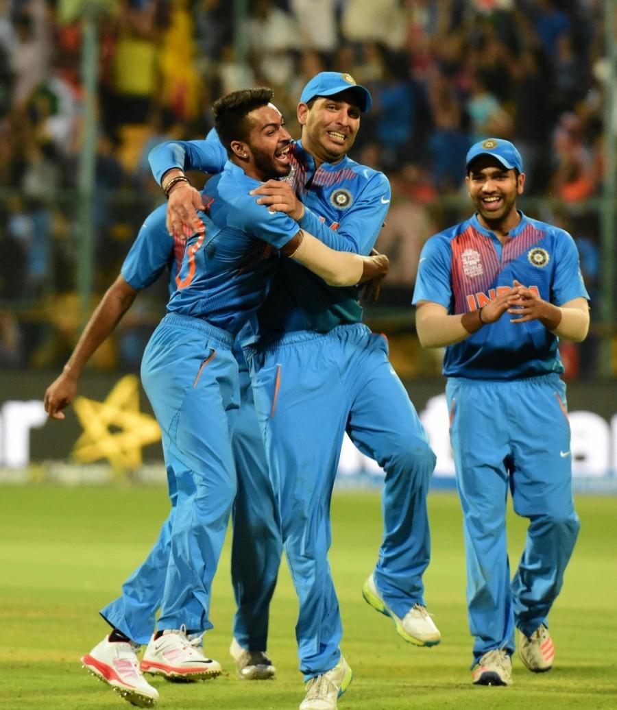 Bangladesh skipper Mashrafe Mortaza won the toss and asked India to bat in their World Twenty20 Group 2 tie at the M. Chinnaswamy Stadium here on Wednesday. India vs Bangladesh,India v Bangladesh,ICC World T20,ICC World T20 2016,icc world t20 2106,world t20,world t20 results,World T20 pics,World T20 images,World T20 stills,World T20 pictures