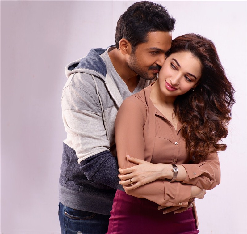 Thozha is an upcoming Indian bilingual film directed by Vamsi Paidipally which is simultaneously being shot in Telugu and Tamil languages. Thozha,Thozha Movie Stills,Karthi,Tamannaah,Nagarjuna,Vamsi Paidipally,Thozha Movie pics,Thozha Movie images,Thozha Movie photos,Thozha Movie pictures,Tamil movie Thozha,Thozha Movie review,Thozha review