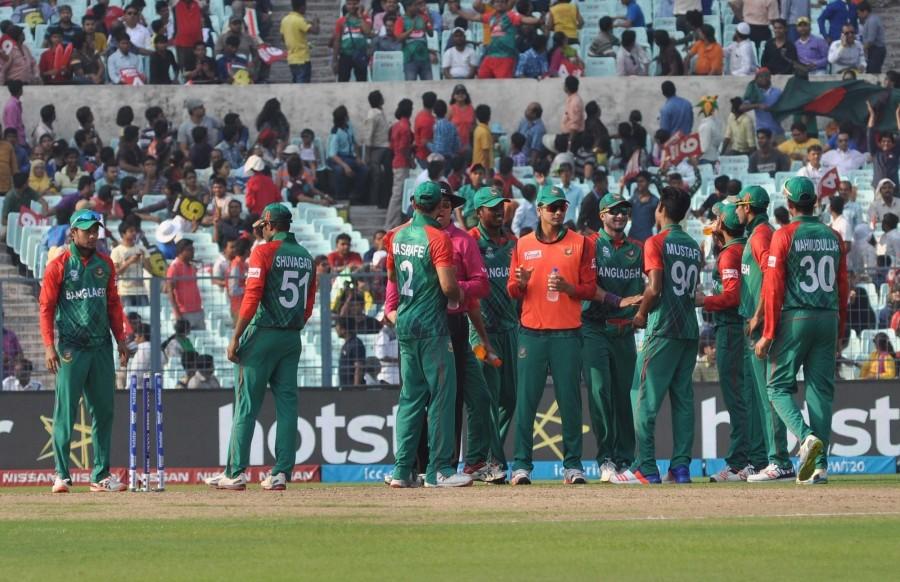 New Zealand put on an impressive show with the ball to skittle out Bangladesh for 70 in 15.4 overs to notch a 75-run win in a floodlight malfunction-interrupted World Twenty20 Group 2 encounter at the Eden Gardens on Saturday. New Zealand beat Bangladesh,New Zealand vs Bangladesh,New Zealand v Bangladesh,New Zealand in Semis,World T20,ICC World T20 2016,World T20 pics,World T20 images,World T20 stills,World T20 pictures