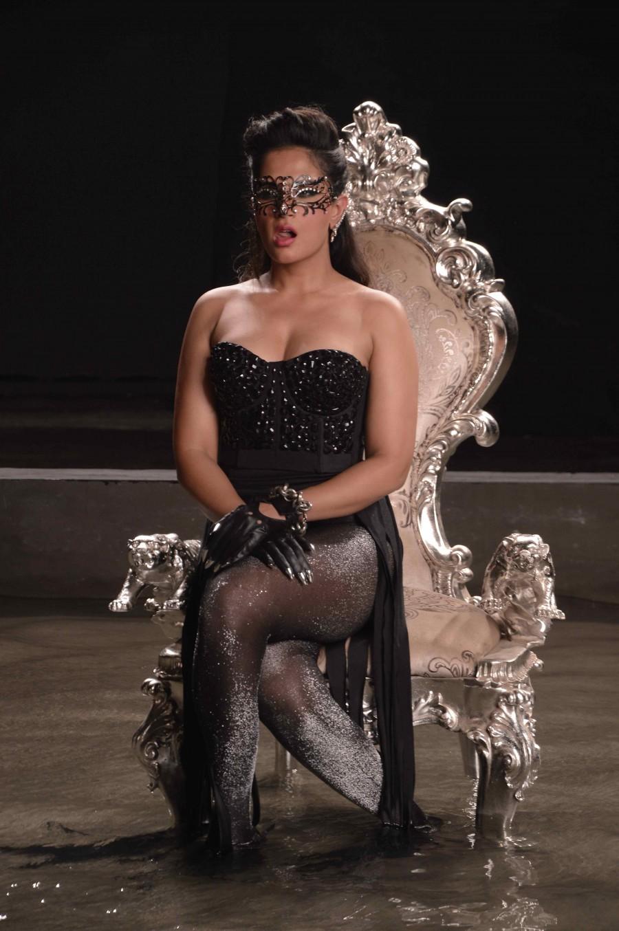 Actress Richa Chadha, who is prepping for her next release Richa Chadha,actress Richa Chadha,Cabaret,bollywood movie Cabaret,Richa Chadha in Cabaret,S. Sreesanth,Sreesanth,Gulshan Devaiah,Cabaret working stills,Cabaret pics,Cabaret images,Cabaret photos,Richa Chadha pics,Richa Chadha images,Richa Chadha stills,Ri