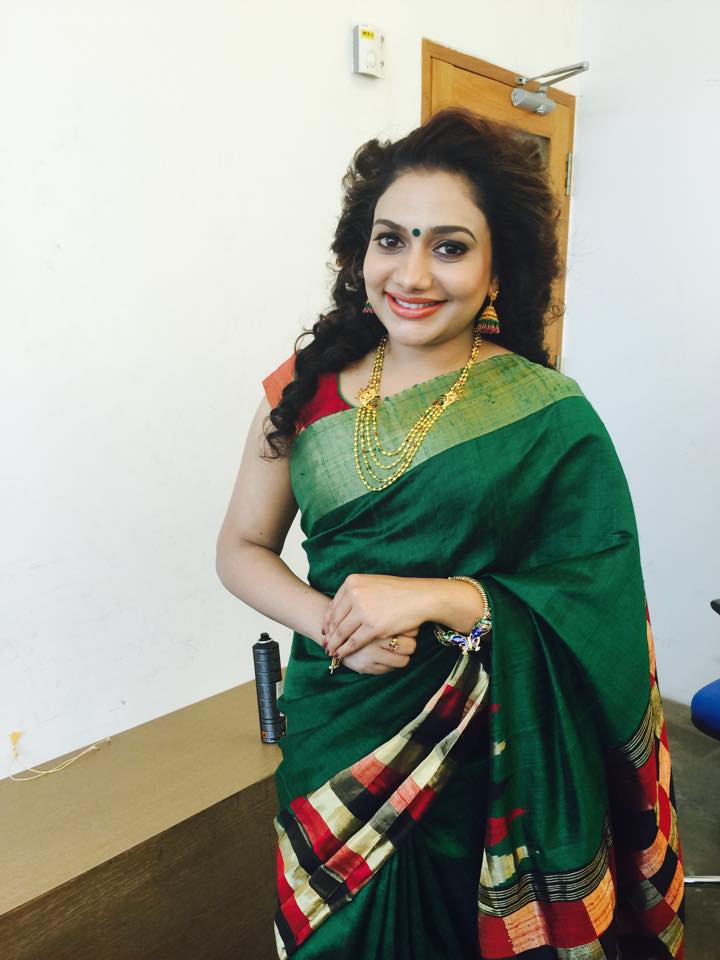 Popular playback singer Rimi Tomy has become the proud owner of Mercedes-Benz GLE. Rimi tomy,rimi tomy car,rimi tomy benz,Mercedes-Benz GLE,celebrity cars