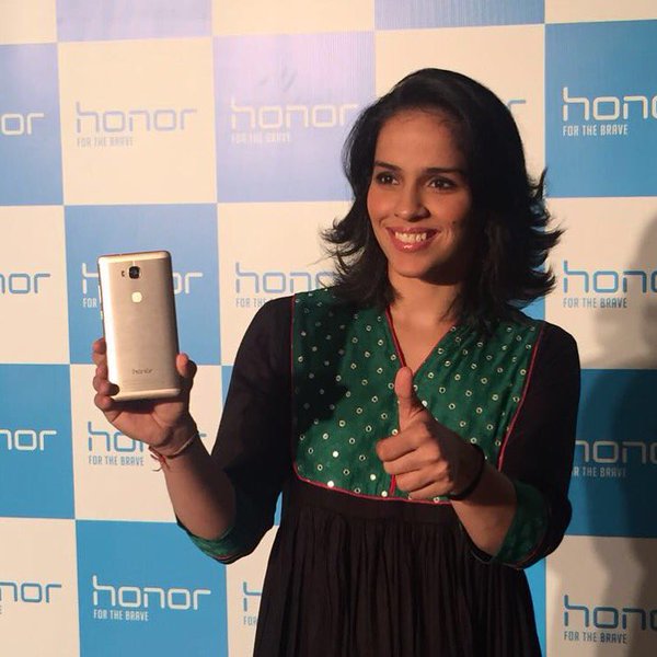 Leading e-brand from Huawei Honor on Wednesday roped in ace badminton player and Olympic medalist Saina Nehwal as its brand ambassador in India. Saina Nehwal,Saina Nehwal brand ambassador,Huawei Honor,Olympic medalist Saina Nehwal
