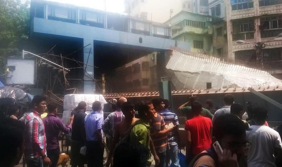 At least 14 people were killed and over 100 injured when a part of a flyover under construction collapsed over taxis and other vehicles in a congested area here on Thursday, police said. Kolkata flyover collapse,Kolkata flyover,Kolkata flyover collapse 14 dead,flyover collapse,flyover collapse in Kolkata,flyover under construction,flyover under construction collapsed