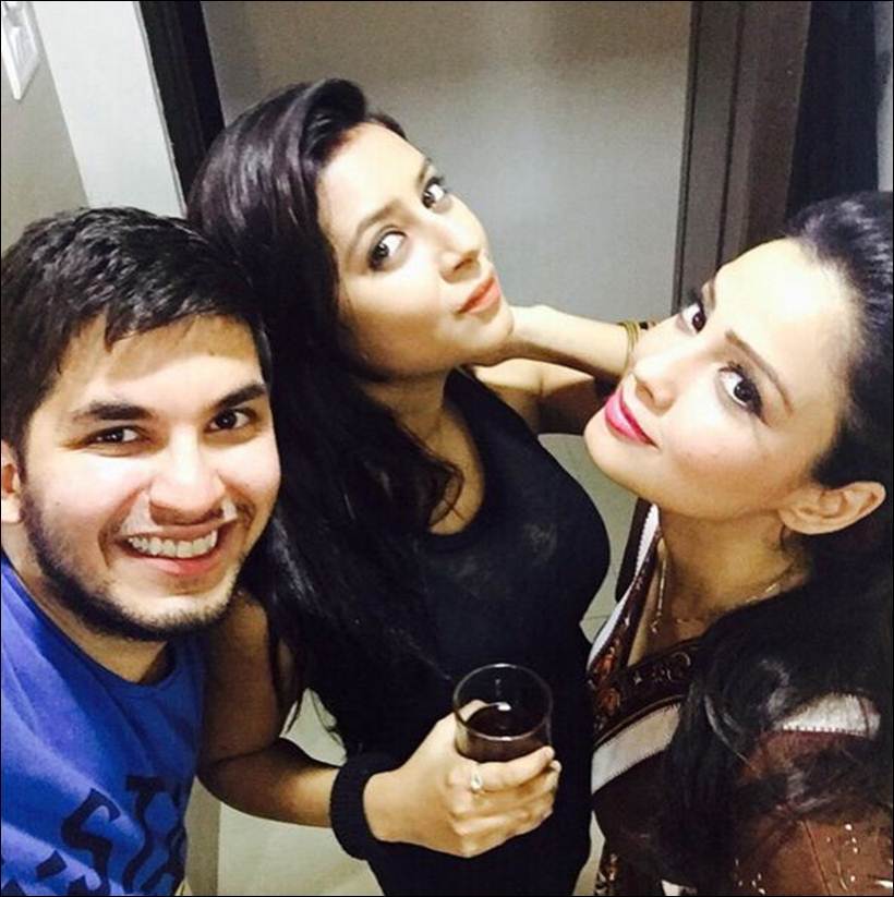 TV actress Pratyusha Banerjee, known for her role of adult Anandi in the popular serial Pratyusha Banerjee,Pratyusha Banerjee commits suicide,Pratyusha Banerjee suicide,Pratyusha Banerjee dead,pratyusha banerjee found hanging,Pratyusha Banerjee news,actress Pratyusha Banerjee suicide,Balika Vadhu
