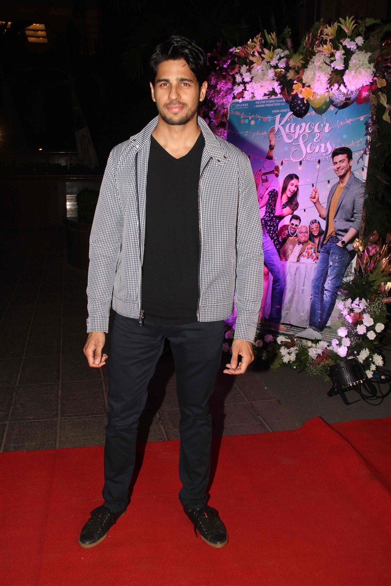 Photos of Bollywood movie Kapoor & Sons Success Party. Celebs like Shah Rukh Khan, Alia Bhatt, Siddharth Malhotra and others graced the event. Kapoor & Sons,Kapoor & Sons Success Party,Shah Rukh Khan,Alia Bhatt,Siddharth Malhotra,Kapoor & Sons Success Party pics,Kapoor & Sons Success Party images,Kapoor & Sons Success Party stills,Kapoor & Sons Success Party pictures,boll