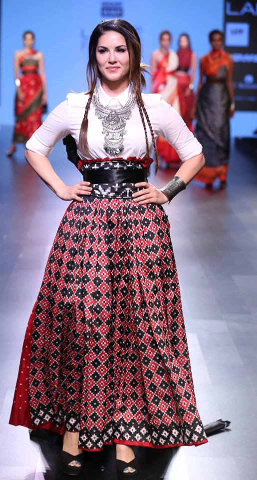 Celebs like Amy Jackson, Shruti Haasan, Sonakshi Sinha, Sunny Leone and other walks the ramp at LFW 2016. LFW Summer-Resort 2016,LFW,Lakme Fashion Week,Lakme Fashion Week 2016,Amy Jackson,Shruti Haasan,Sonakshi Sinha,Sunny Leone