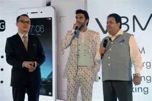 Vivo,Vivo Smartphone,Ranveer Singh,Ranveer Singh as Brand Ambassador,Ranveer Singh launches Vivo smart phone,Vivo Launches V3 and V3Max Smartphone,V3 Smartphone,V3Max Smartphone,Vivo ropes in Ranveer Singh as brand ambassador,Ranveer Singh launches Vivo s