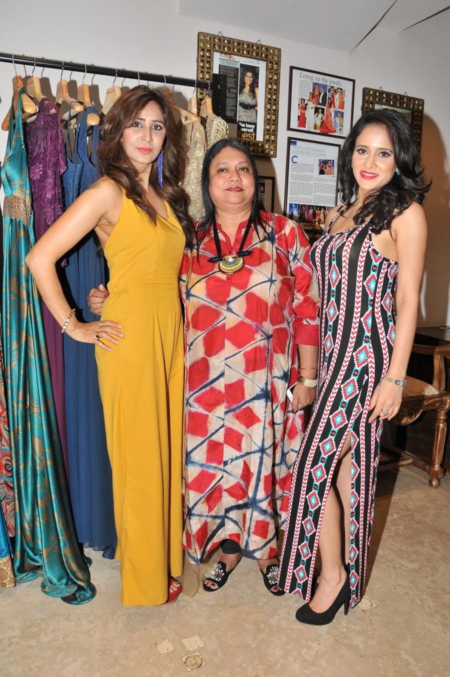The announcement of 'The Big Brand Show' along with an exclusive preview of Designer Manali Jagtap's latest collection was showcased at The Big Brand Show,Sumita Mukherjee at The Big Brand Show,Manali Jagtap at The Big Brand Show,Sumita Mukherjee,Manali Jagtap,Shweta Khanduri,Shagun Gupta,Smita Gondkar