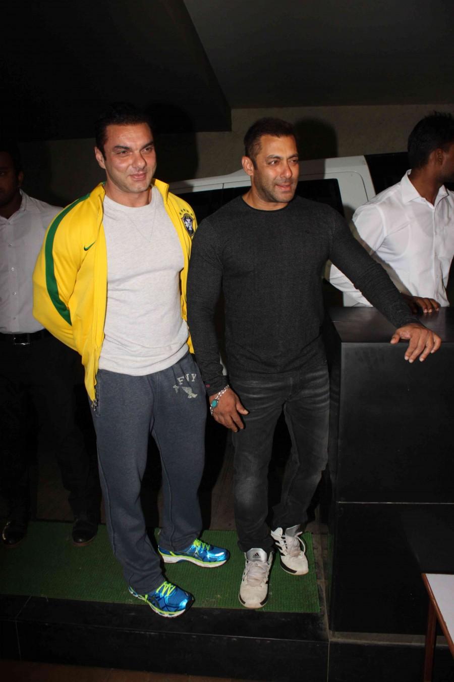 Bollywood actor Salman Khan, Sohail Khan attend a special screening of The Jungle Book,The Jungle Book special screening,Salman Khan,Sohail Khan,Salman Khan at special screening of The Jungle Book,the jungle book movie