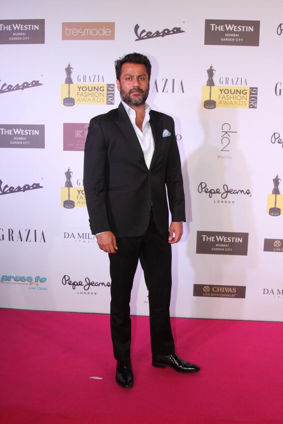 The guests in attendance also included the muses of the GYFA awards who walked the ramp along with them. In addition there were also the award presenters like Sabina Chopra, Jatin Kampani, Pernia Qureshi, Colston Julian, Anita Dongre, Amrita Puri, Troy Costa, Wendell Rodricks, Suneet Verma, Ayushman Khurrana, Atul Kasbekar and Sonakshi Sinha. Grazia Young Fashion Awards,Grazia Young Fashion Awards 2015,Grazia Young,Sonam Kapoor,Taapsee Pannu,Sonakshi Sinha,Abhishek Kapoor,Aditi Rao Hydari,Athiya Shetty,Neha Dhupia,Raman Lamba