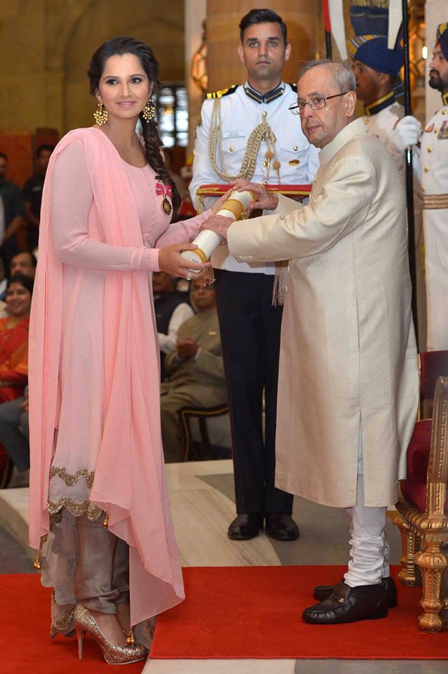 President Pranab Mukherjee honoured superstar Rajinikanth, actress Priyanka Chopra, Tennis player Sania Mirza and many others with the Padma awards. Padma awards,padma award 2016 winners,rajinikanth padma vibhushan award,rajinikanth padma awards,Sania Mirza,sania mirza padma awards,priyanka chopra padma