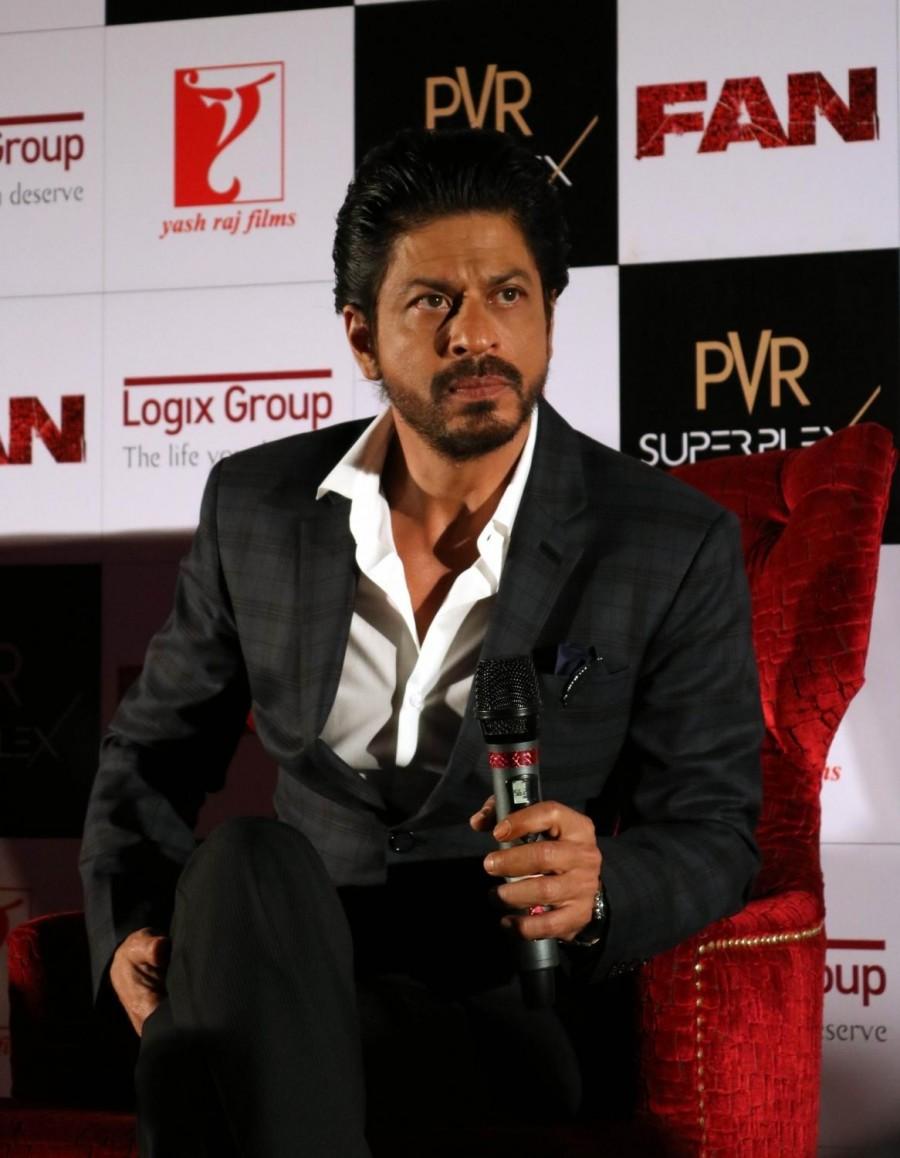 Bollywood actor Shah Rukh Khan during a press conference organised to promote his upcoming film Shah Rukh Khan,Shah Rukh Khan promotes Fan in Delhi,Shah Rukh Khan promotes Fan,Shah Rukh Khan promotes Fan movie,Fan,Bollywood movie Fan,Fam movie promotion,Fam promotion