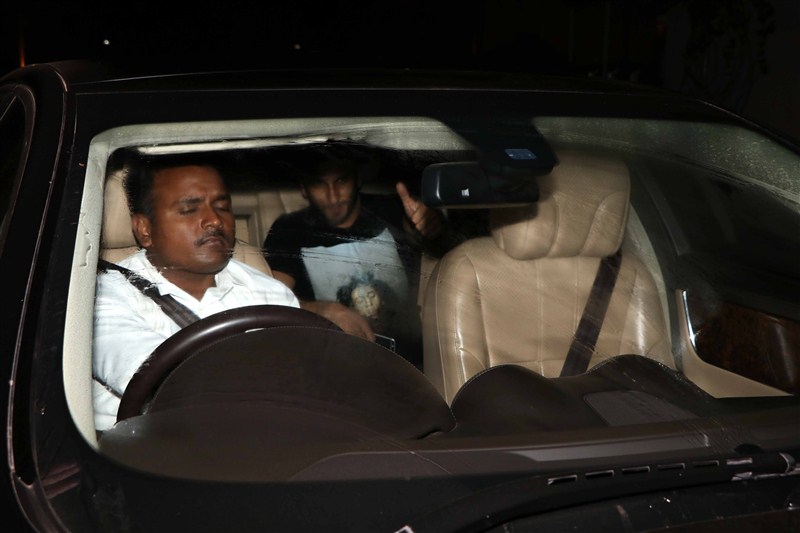 Shah Rukh Khan, Ranveer Singh, Arjun Kapoor and Tabu attend the screening of 'Fan' at Yashraj. Fan,Fan special screening,Shah Rukh Khan,Ranveer Singh,Arjun Kapoor,Tabu,Madhuri Dixit,Parineeti Chopra,Rhea Chakraborty,SRK,Waluscha De Sousa,Fan special screening pics,Fan special screening images,Fan special screening photos,Fan special screening still