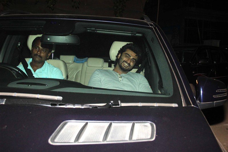 Shah Rukh Khan, Ranveer Singh, Arjun Kapoor and Tabu attend the screening of 'Fan' at Yashraj. Fan,Fan special screening,Shah Rukh Khan,Ranveer Singh,Arjun Kapoor,Tabu,Madhuri Dixit,Parineeti Chopra,Rhea Chakraborty,SRK,Waluscha De Sousa,Fan special screening pics,Fan special screening images,Fan special screening photos,Fan special screening still