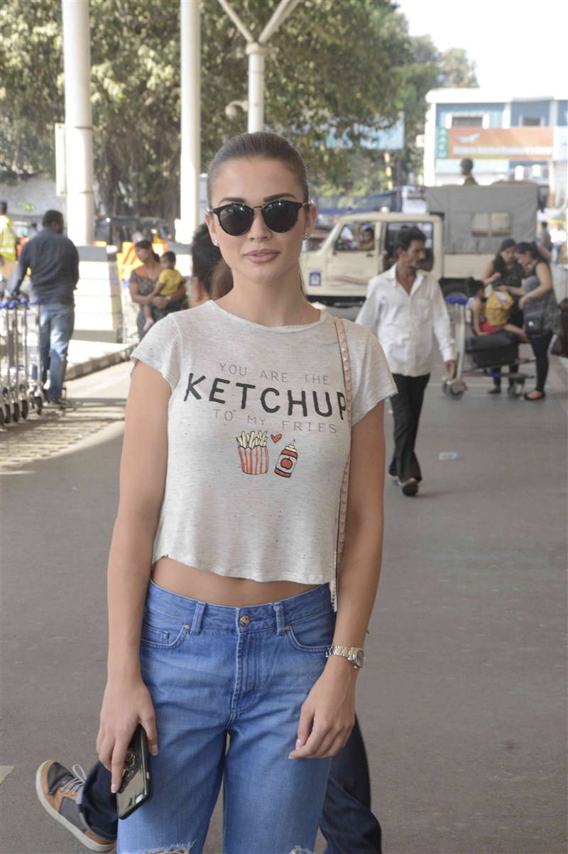 Actress Amy Jackson set to shoot with Nawazuddin in Capital. Amy Jackson,Nawazuddin,Amy Jackson set to shoot with Nawazuddin in Capital,Amy Jackson set to shoot with Nawazuddin,Rajinikanth,Actress Amy Jackson,Amy Jackson latest pics,Amy Jackson latest images,Amy Jackson latest photos,Amy Jackson latest stills,Amy J