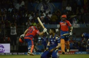 Gujarat Lions beat Mumbai Indians by 3 wickets,Gujarat Lions beat Mumbai Indians,Gujarat Lions vs Mumbai Indians,Gujarat Lions,Mumbai Indians,Indian Premier League,Indian Premier League 2016,Indian Premier League 9,IPL,IPL 2016,IPL 9